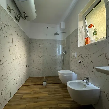 Private Ground Floor Apt New Bazaar Tirana